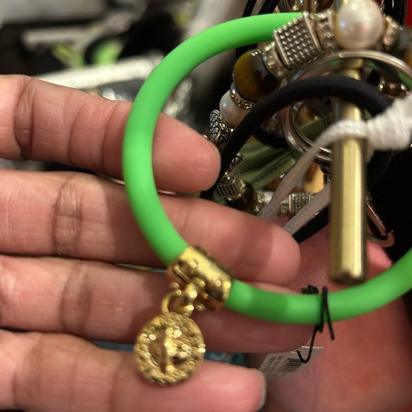 marc jacobs Jewelry - Marc Jacob's Green and Gold Bracelet🥳🥳❌